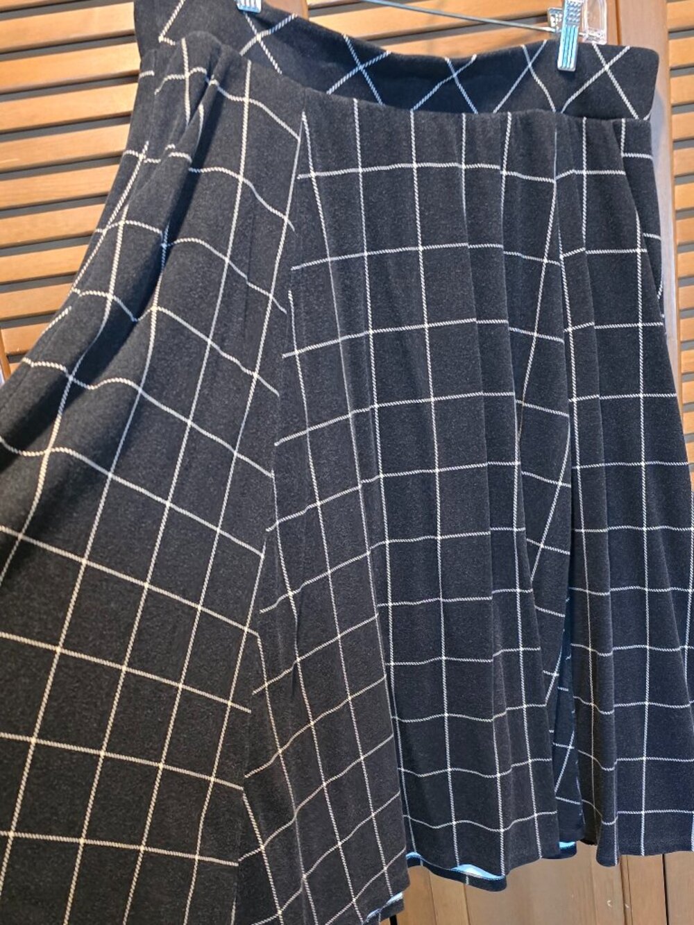 🖤 Torrid Black & White Windowpane Grid Print Maxi Skirt 🖤 - Picture 3 of 5